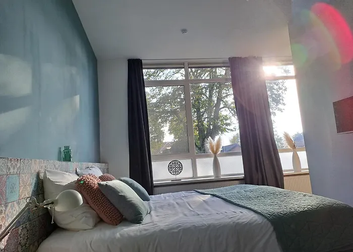 فندق مبيت وإفطار De Wilhelminaschool 3*