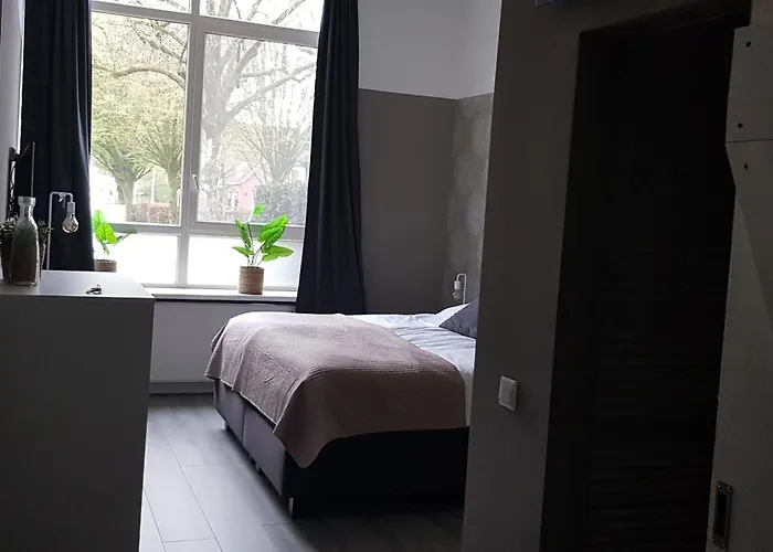 فندق مبيت وإفطار De Wilhelminaschool