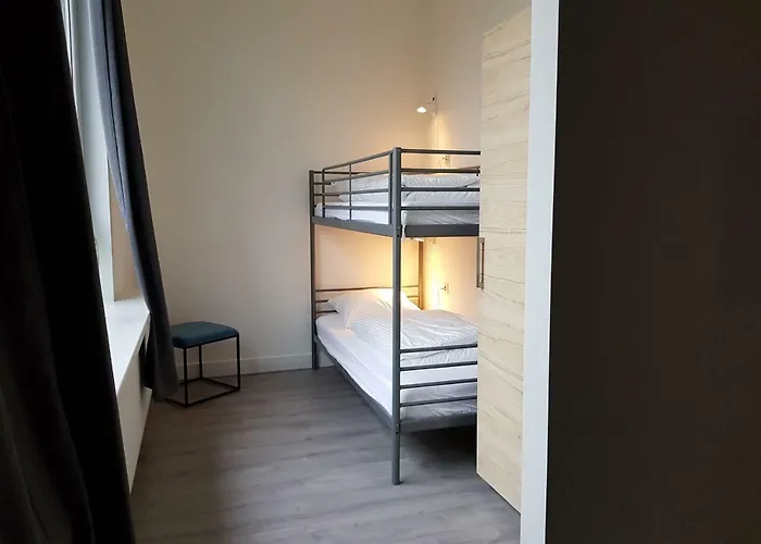 فندق مبيت وإفطار De Wilhelminaschool 3*