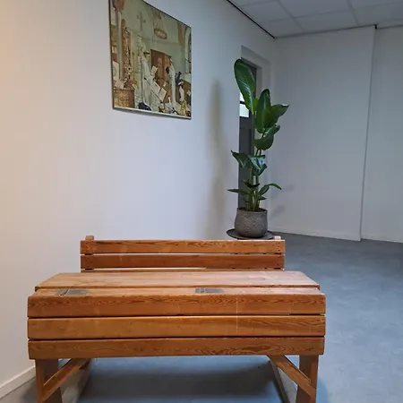 De Wilhelminaschool לינה וארוחת בוקר אלטן